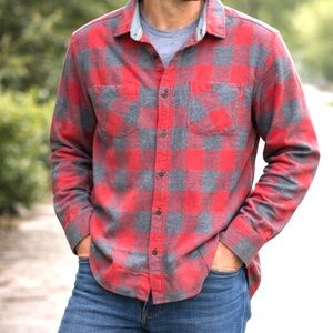 Flag & Anthem Red Gray Buffalo Plaid Flannel Shirt M Casual Very Soft Cotton